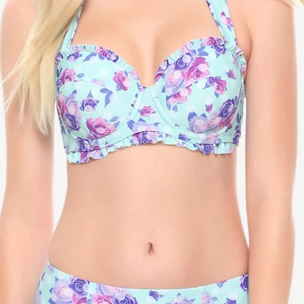 Hot Topic Floral Polka Dot Ruffle Bikini Top Large